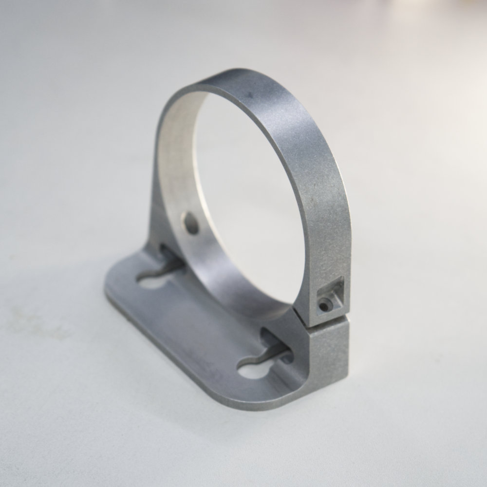 Clear anodized aluminium part